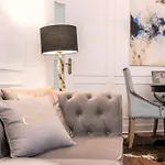 La Plaza Luxury Apartment