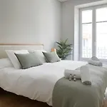 Concha Suite Brand New & Style
