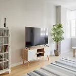Concha Suite Brand New & Style