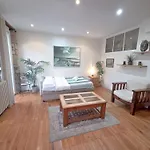 Casa Del Norte - Quiet, Cozy & Fantastic Location!