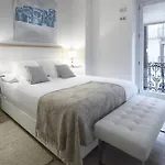Easo Suite 2B Apartment By Feelfree Rentals