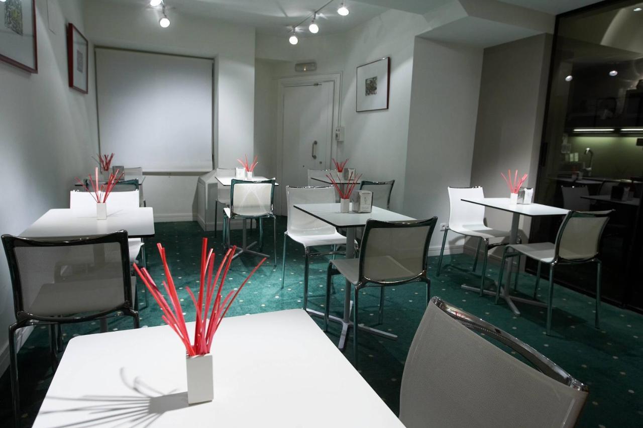Zaragoza Plaza Hotel *