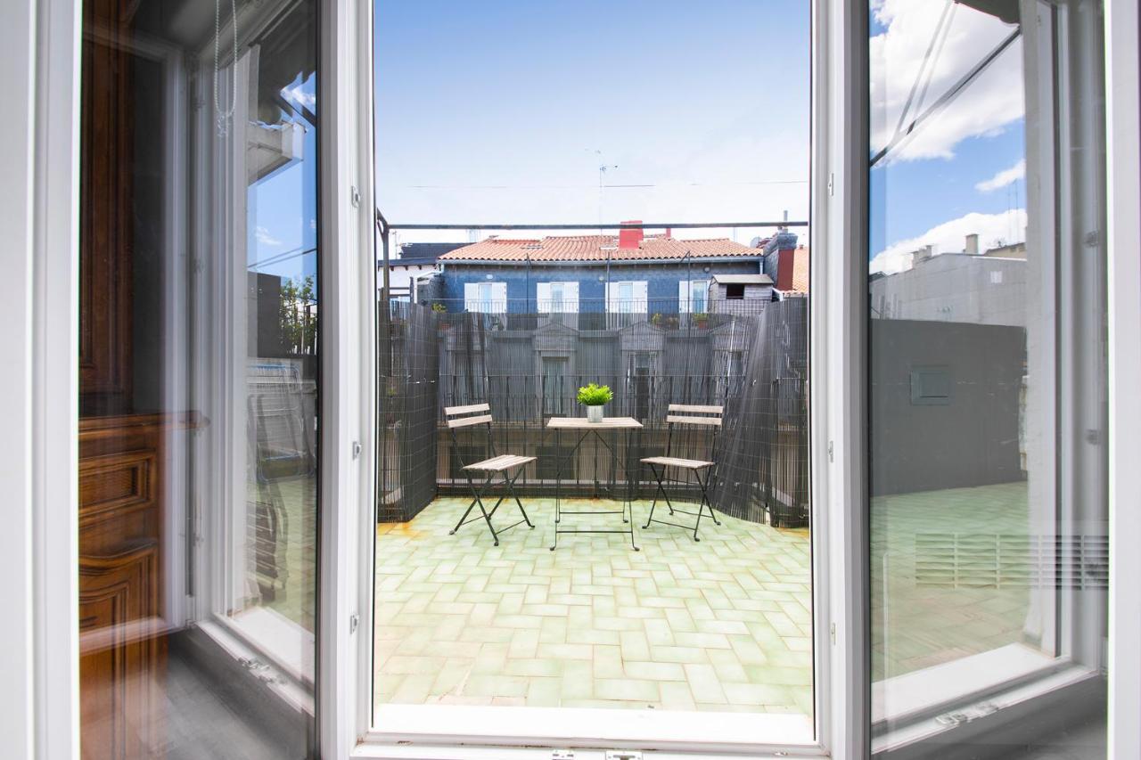 Beautiful With Terrace - Prime Location! *
