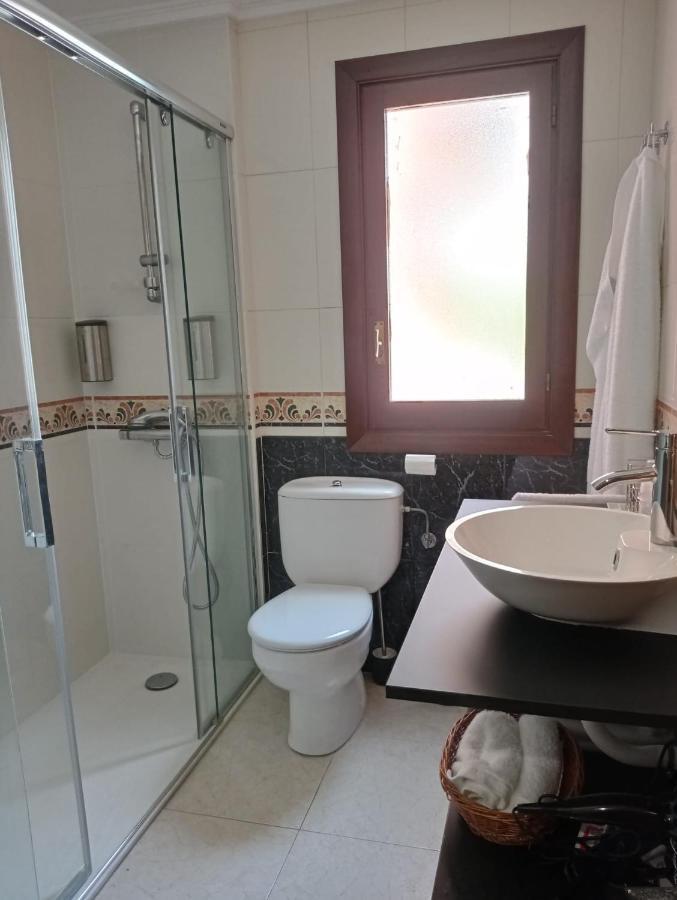 Easo Terrace Free Private Parking And Air Conditioning Apartment