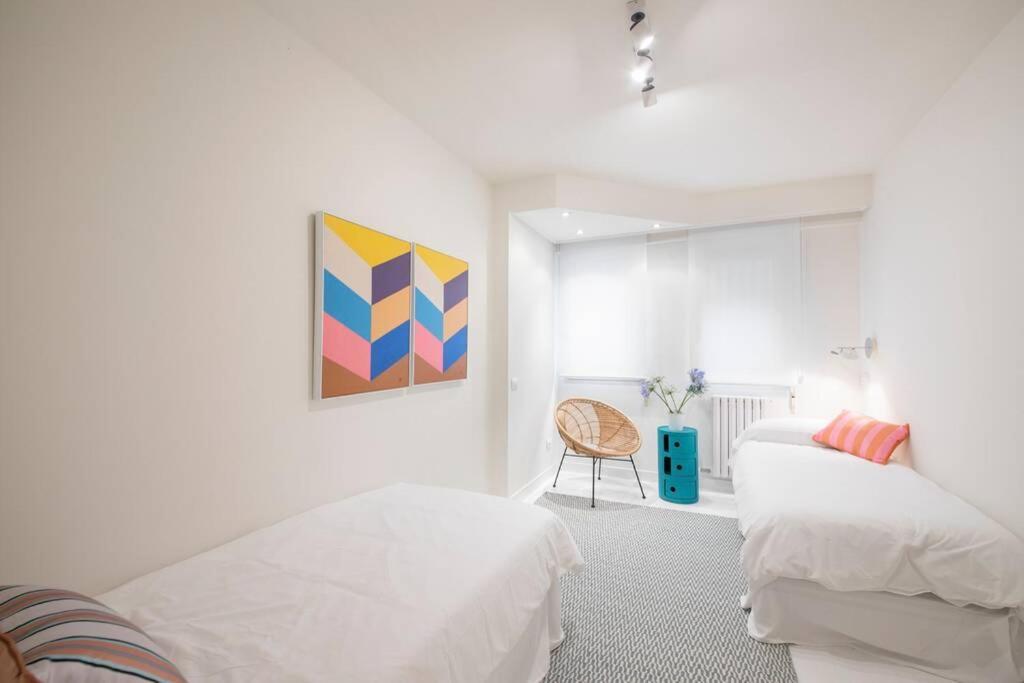 Bella Vista Luxury Apartment. Bay Views. Parking *