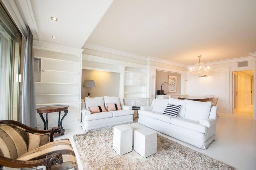 Bella Vista Luxury Apartment. Bay Views. Parking Apartment San Sebastian