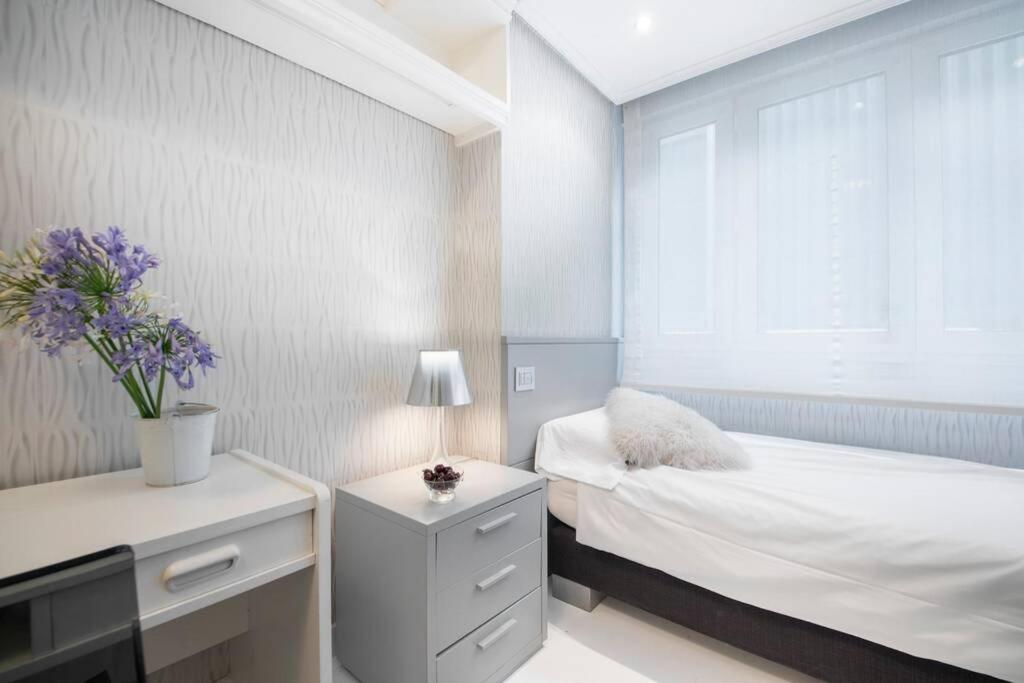 Bella Vista Luxury Apartment. Bay Views. Parking * San Sebastian
