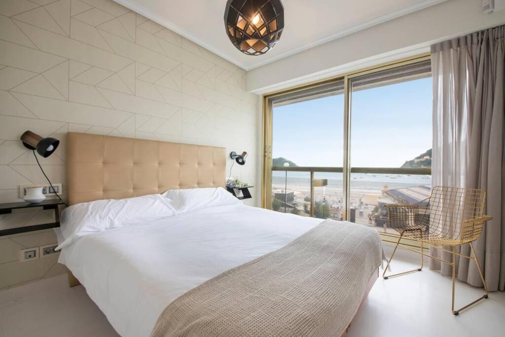 Bella Vista Luxury Apartment. Bay Views. Parking Apartment *