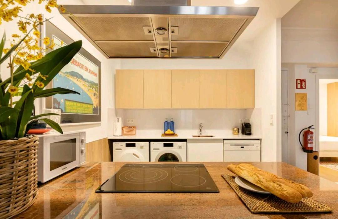 Piso En El Corazon De By Santiago With Ac Apartment San Sebastian