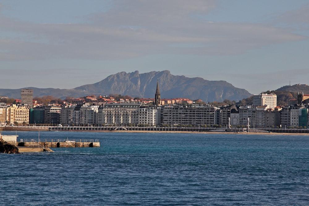 Welcome Gros * San Sebastian
