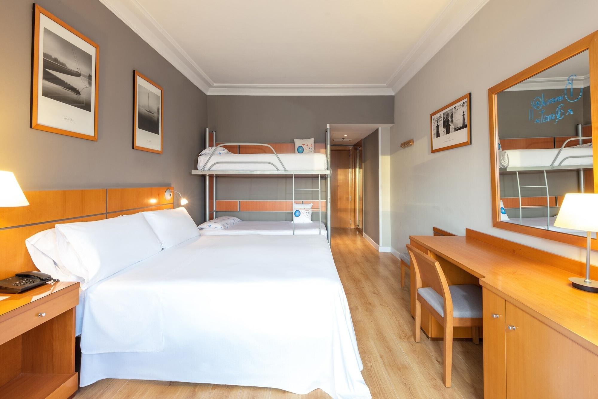 Hotel Orly, Affiliated By Melia Saint-Sébastien