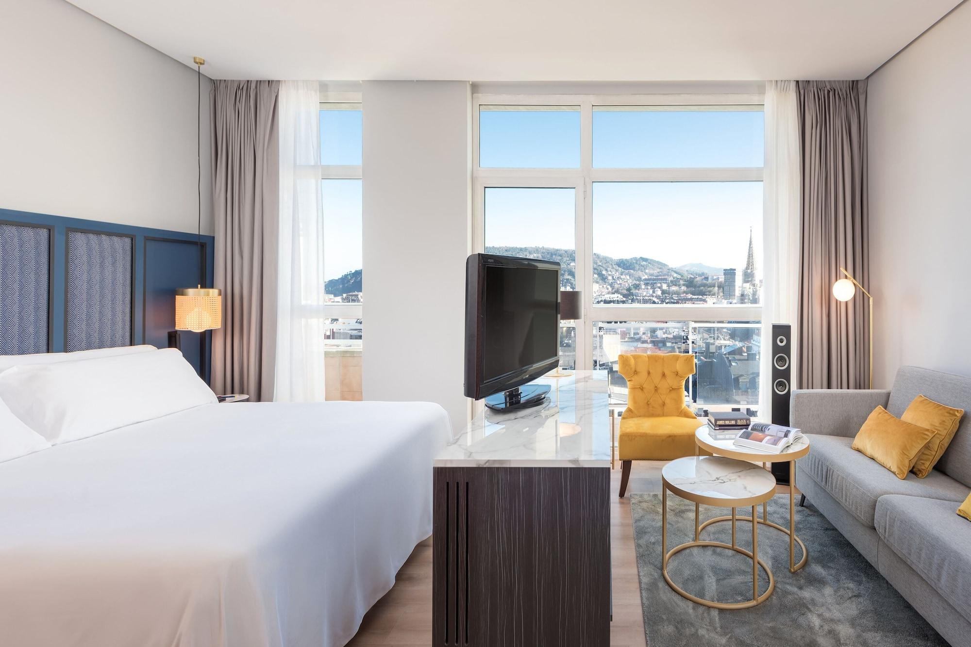 Orly, Affiliated By Melia 4* Saint-Sébastien