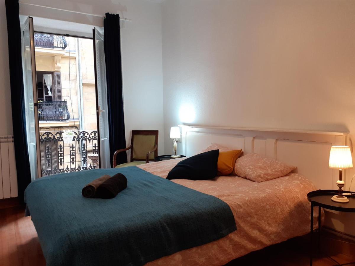 Side Apartment *