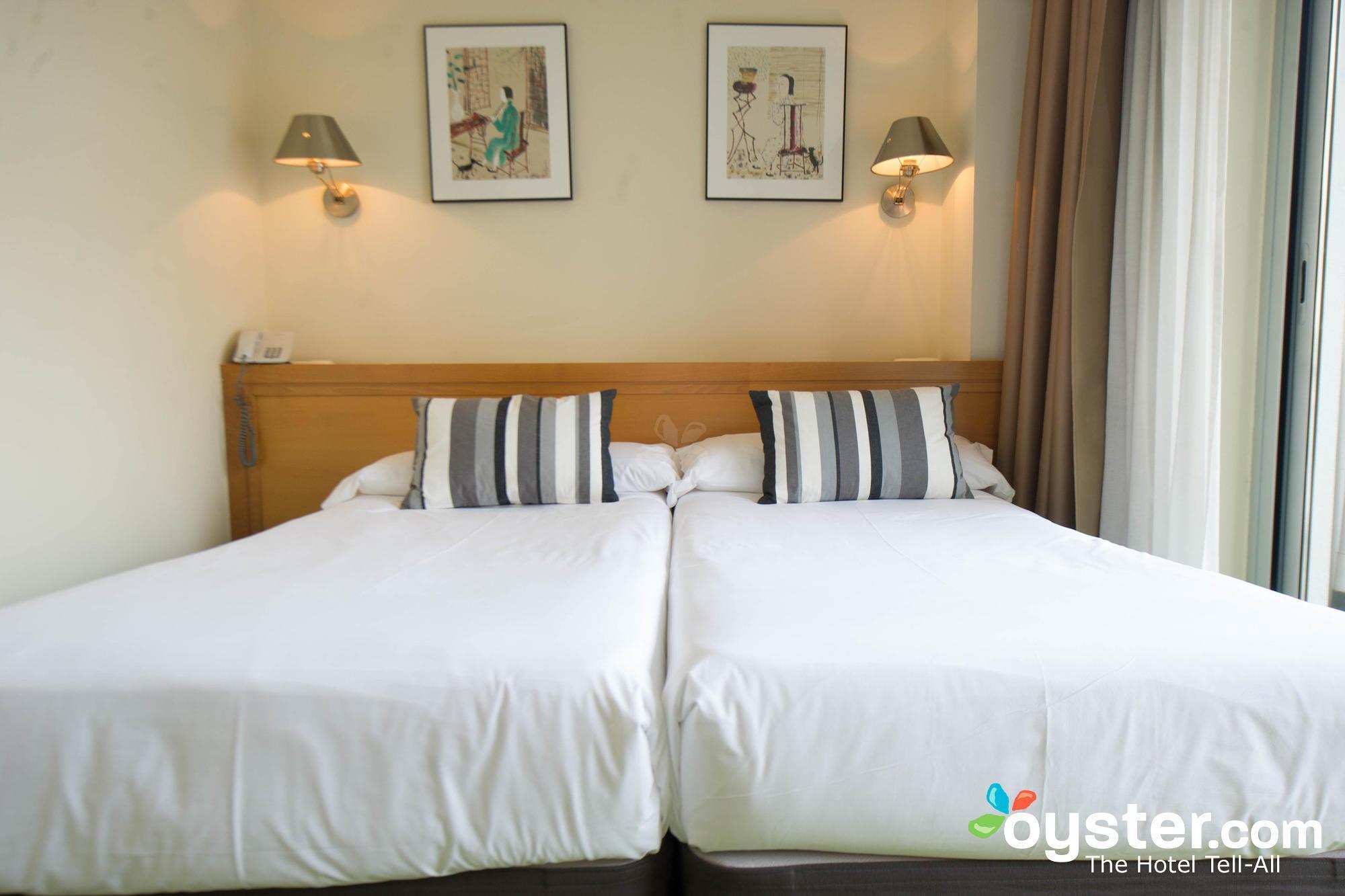 Zaragoza Plaza Hotel *