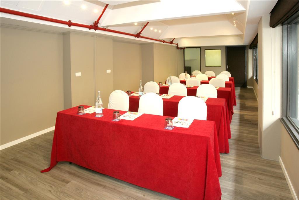 Orly, Affiliated By Melia Hotel 4*