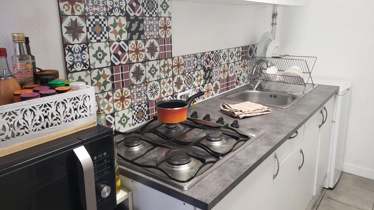 2 Cerca Del Puerto De Pasajes *