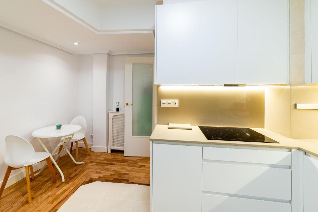 Apartment Cute And Comfy By Cisan *