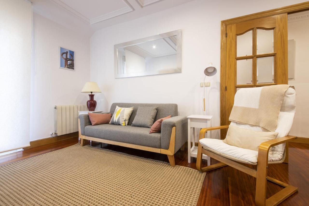 Apartment Olas De Ondarreta - Local Rentss San Sebastian