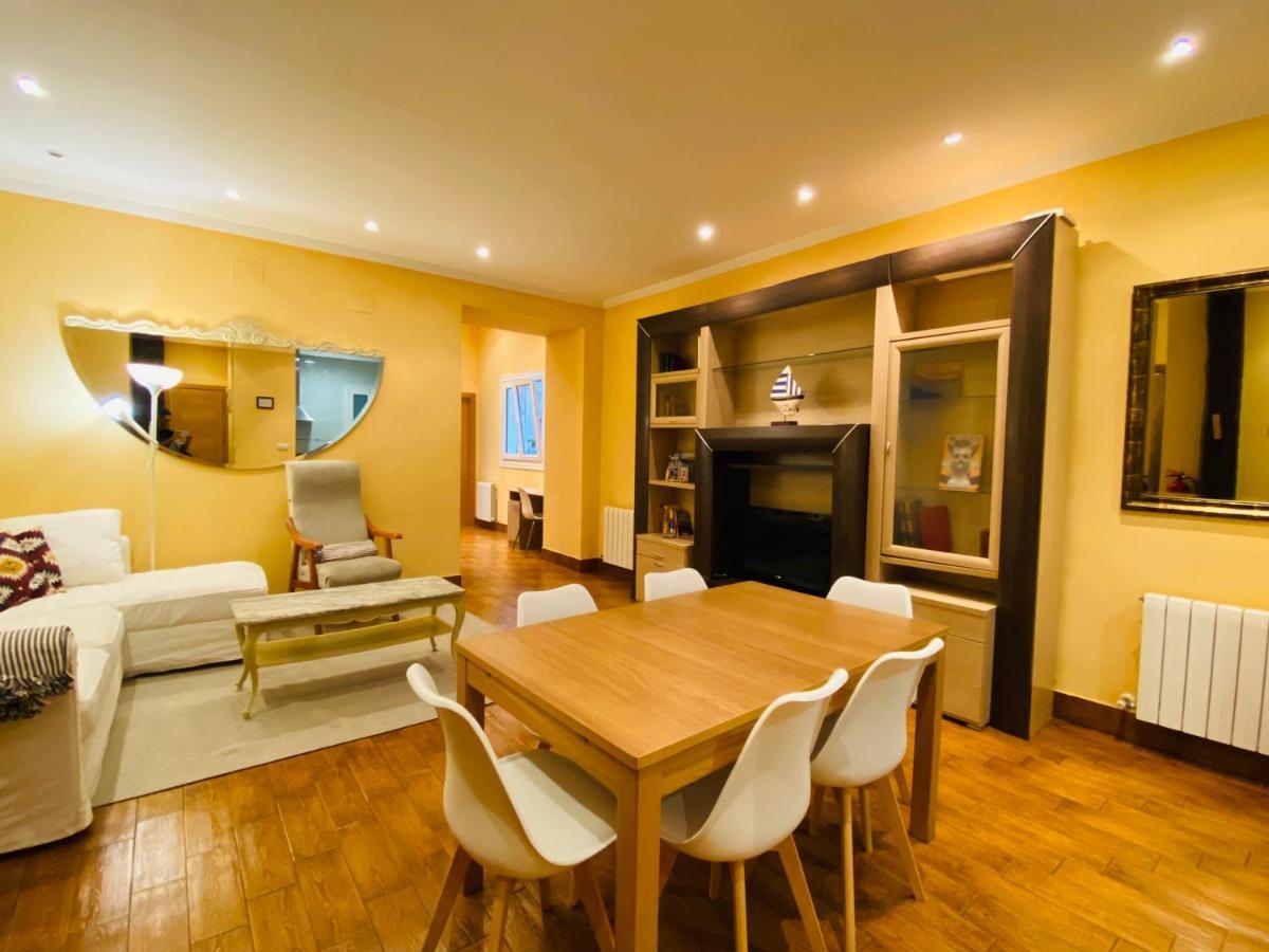 Casa Naranja - Centrally Located, Spacious, Unique Apartment San Sebastián