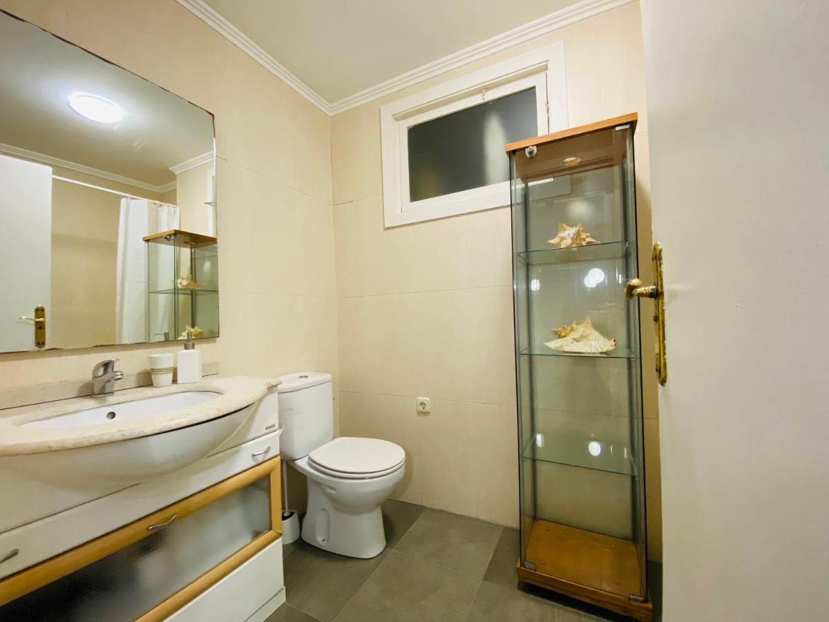 La Plaza Apartment *