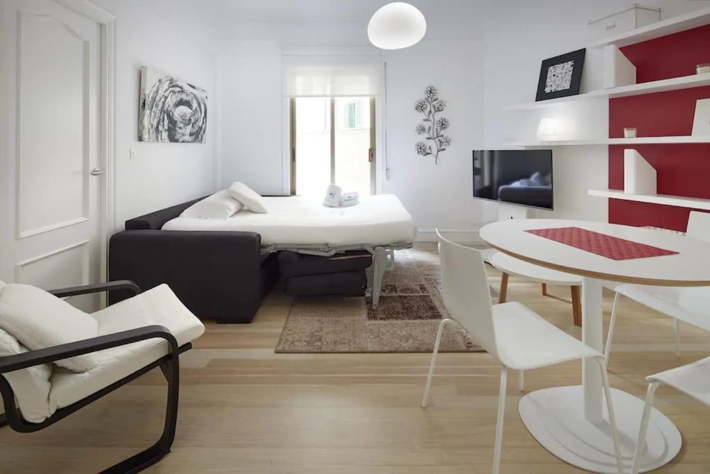 Apartment Reformado Junto A La Playa De La Concha En Donostia-san Sebastian - Marina 4 *