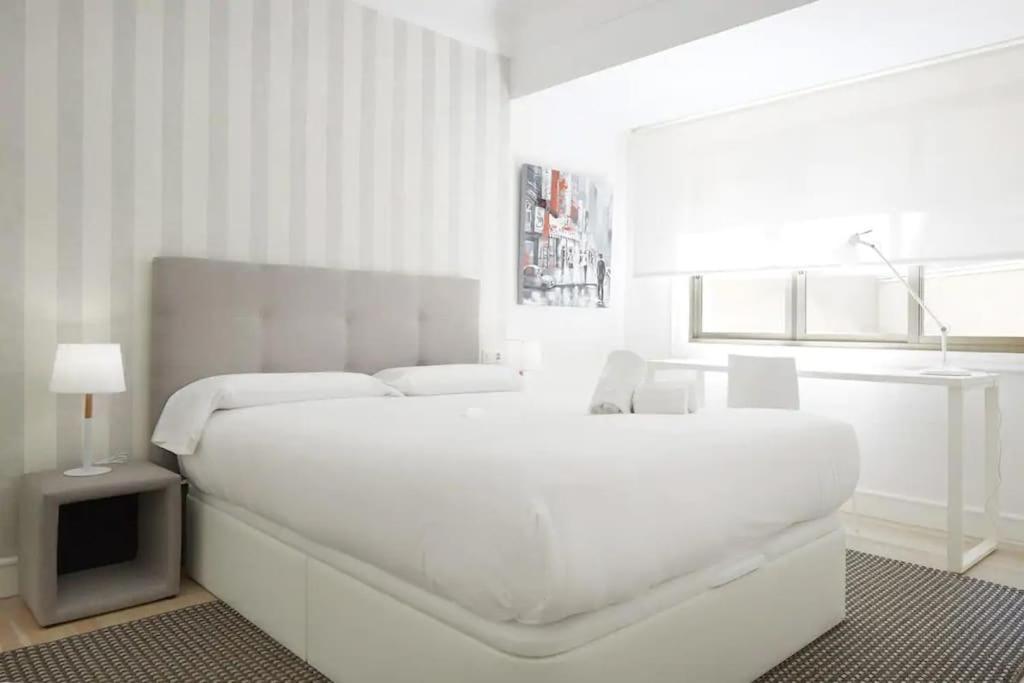 Reformado Junto A La Playa De La Concha En Donostia-san Sebastian - Marina 4 Apartment *