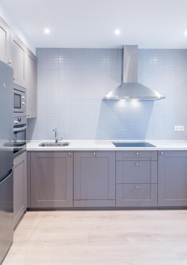 Urban Apartment *