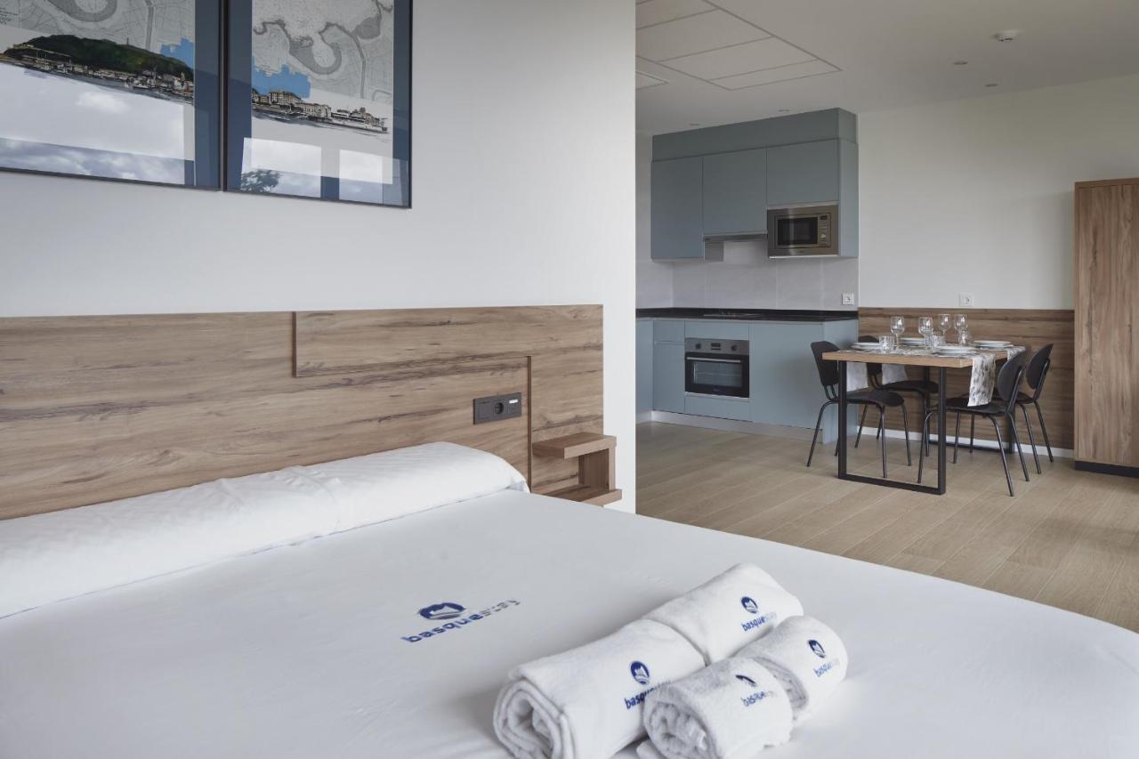 Mantulene - Basque Apartment *