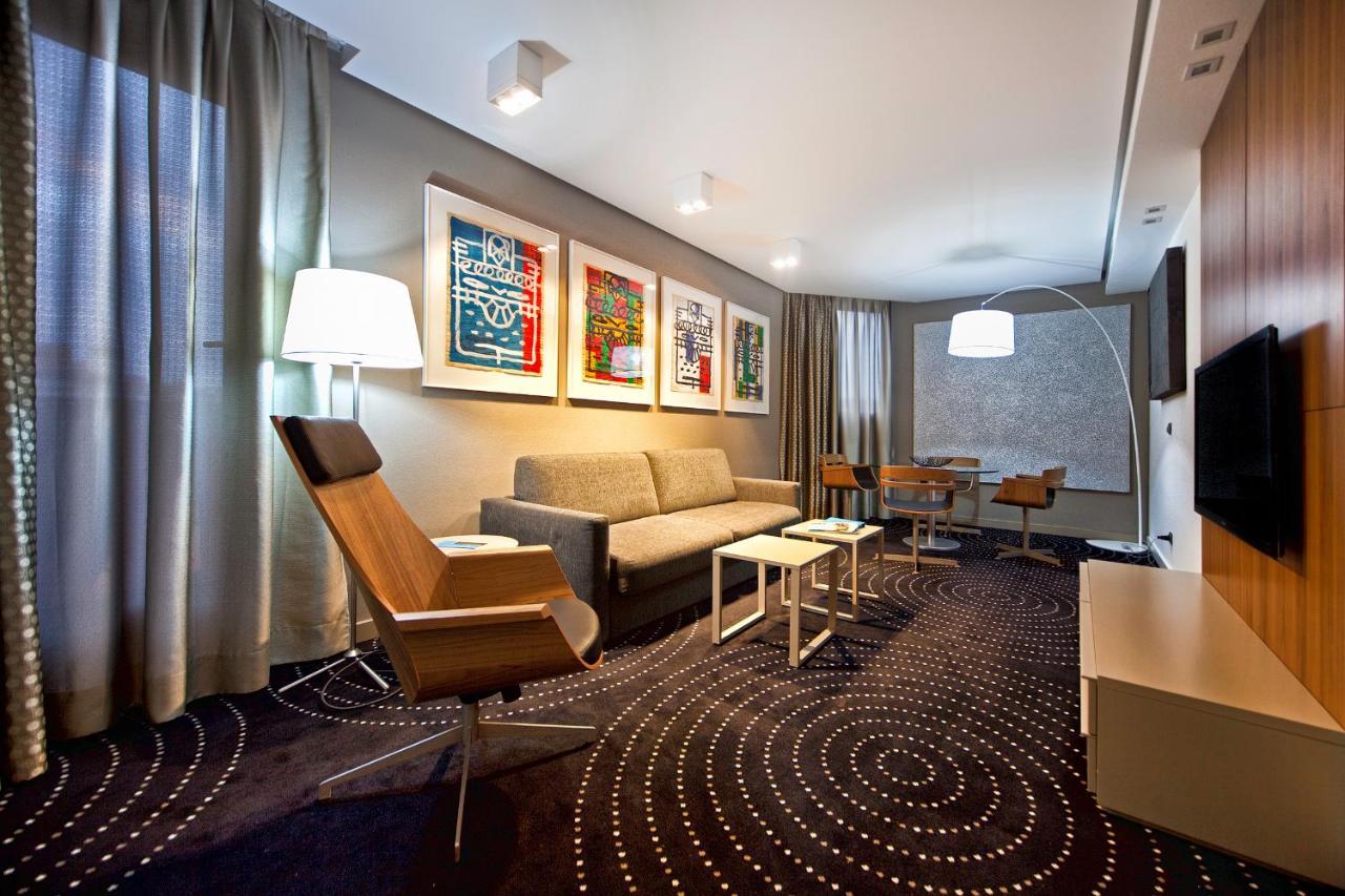 Silken Amara Plaza