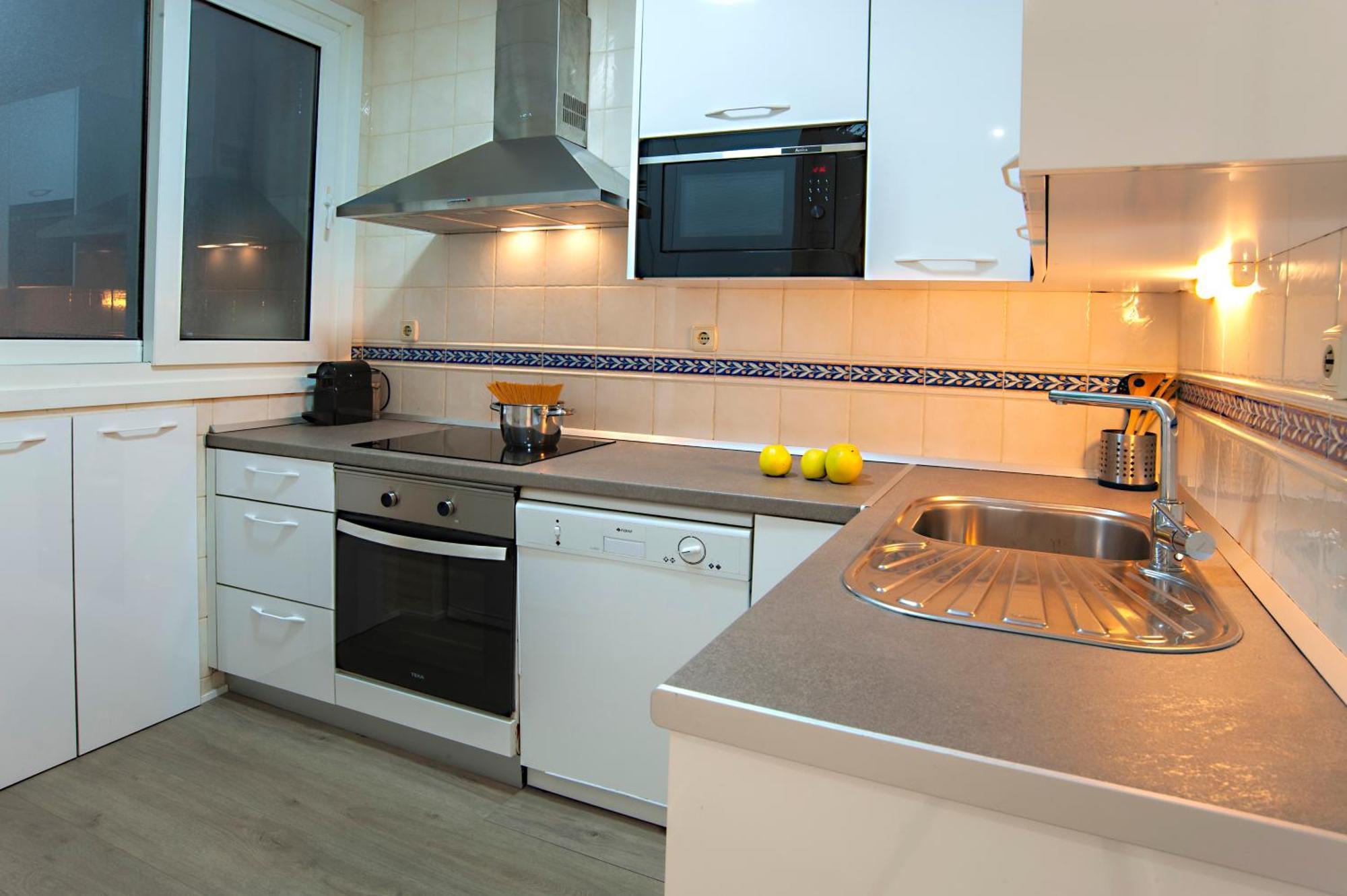 Donostia, A Pocos Pasos De La Playa De La Concha. Appartement *