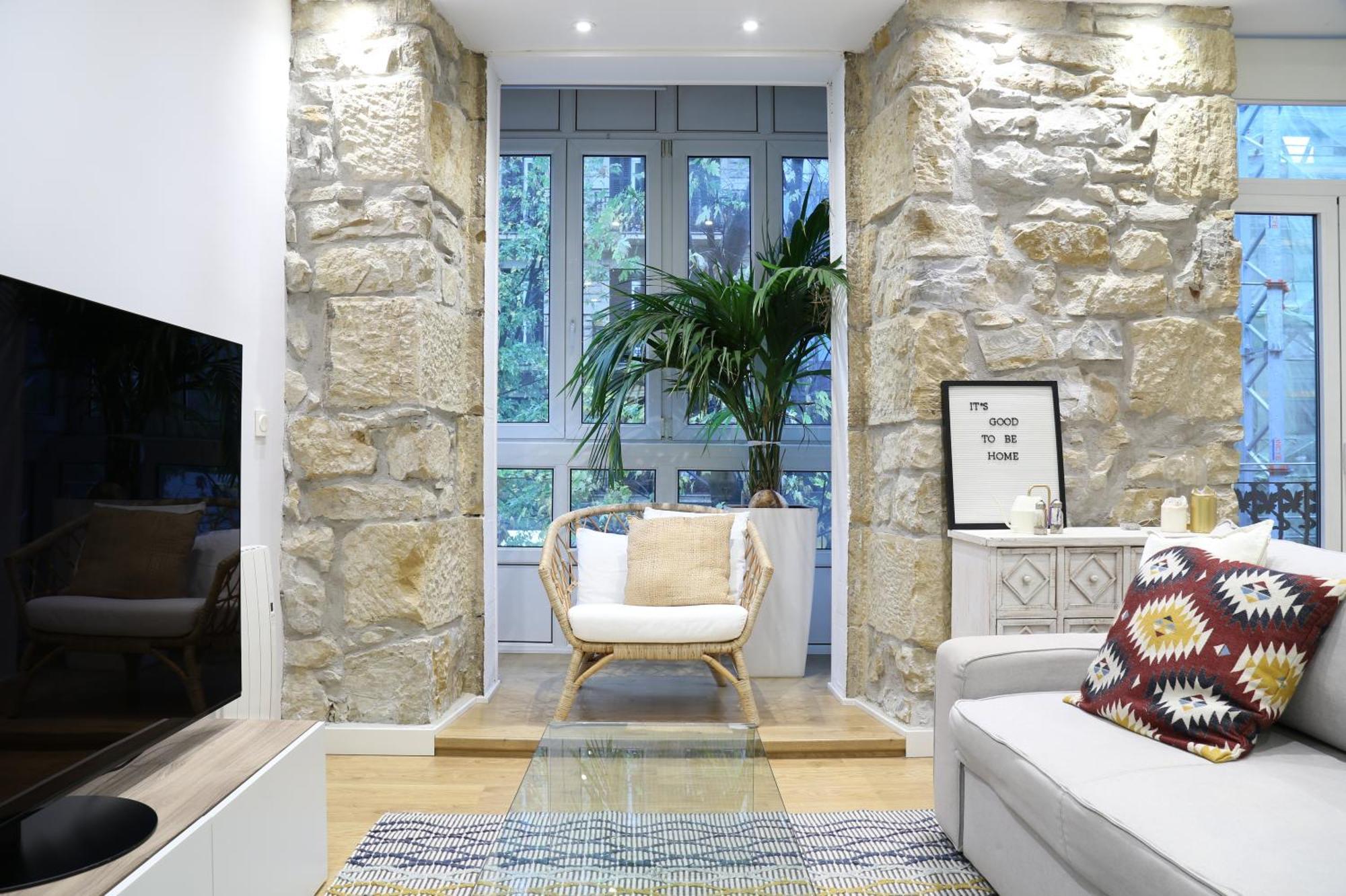 Cozy And Centric By Cisan Apartment *