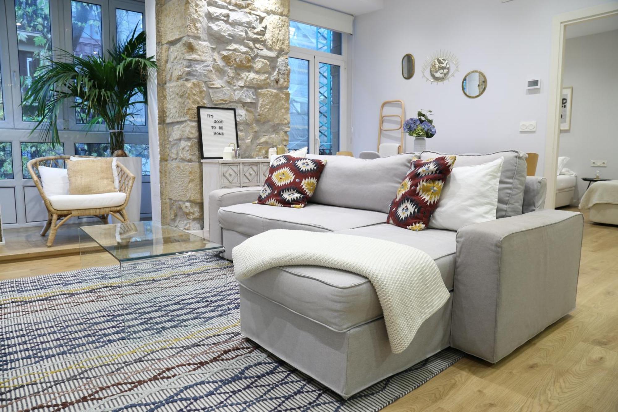 Cozy And Centric By Cisan Apartment