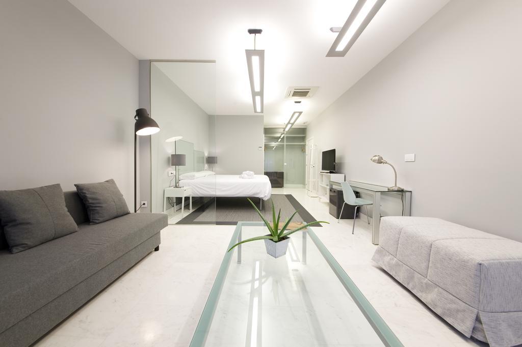 T5 Donostia Bed & Breakfast *