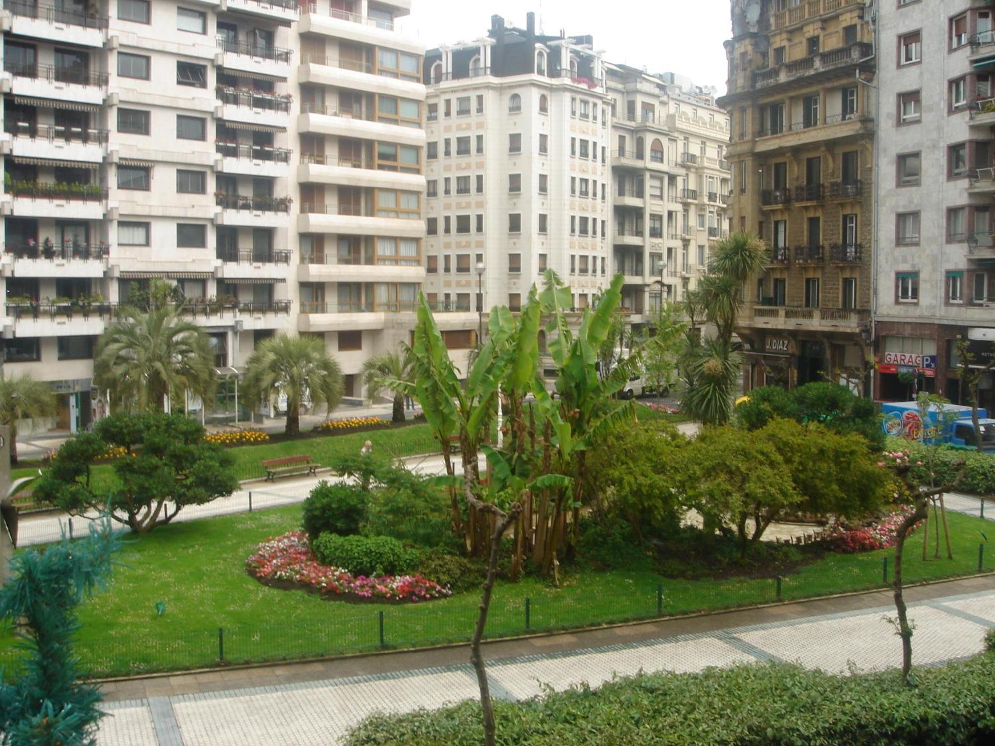 Zaragoza Plaza