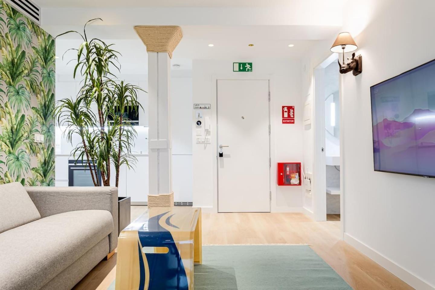 The Palms New, Ac, Terrace, Calm Near Old Town Apartment San Sebastian