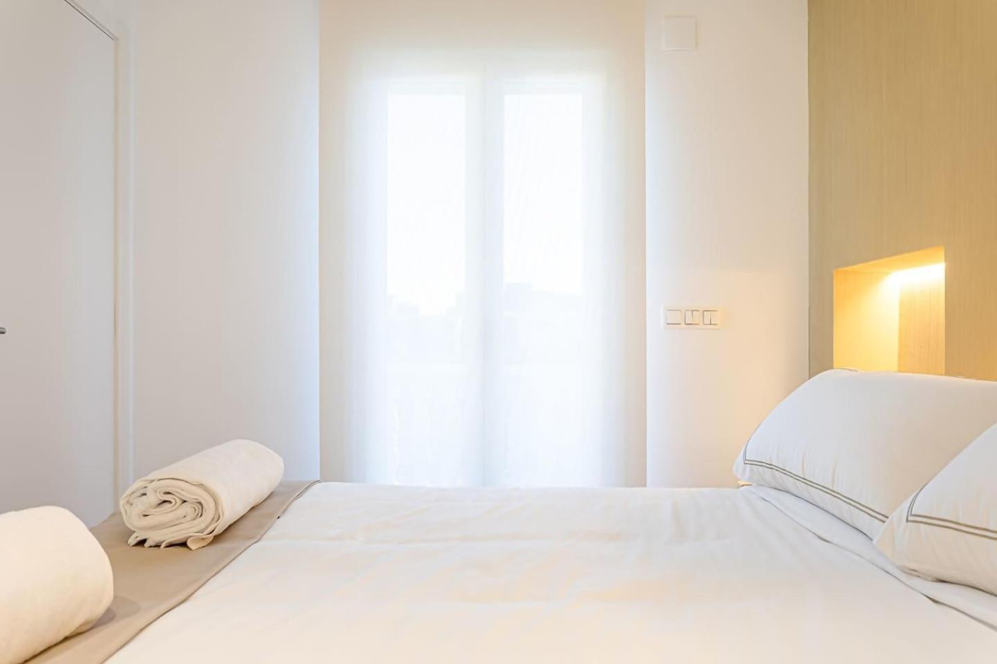 Apartment The Palms New, Ac, Terrace, Calm Near Old Town