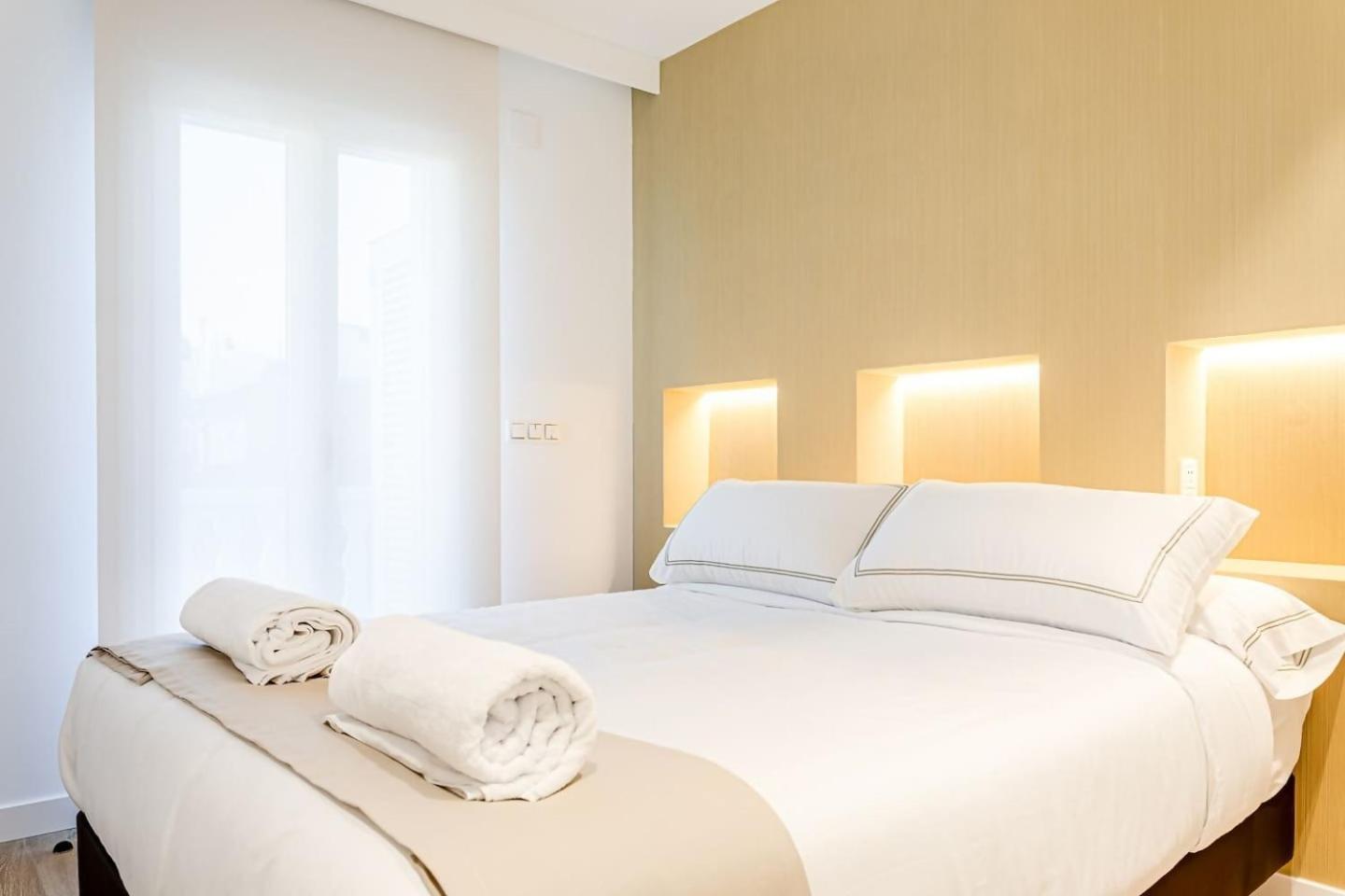The Palms New, Ac, Terrace, Calm Near Old Town *