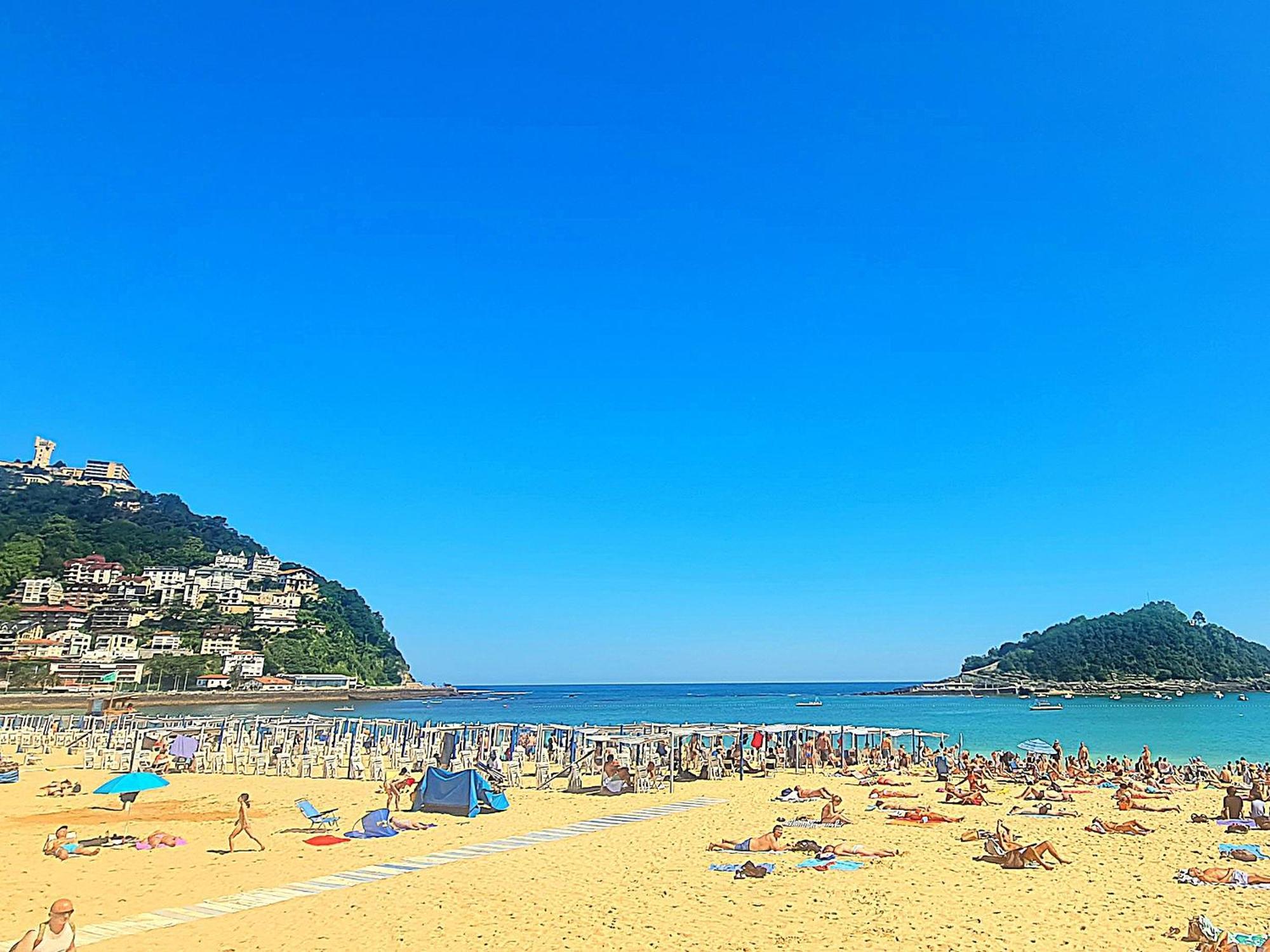 Homestay Amplia Con Bano Privado A Pasos De La Playa