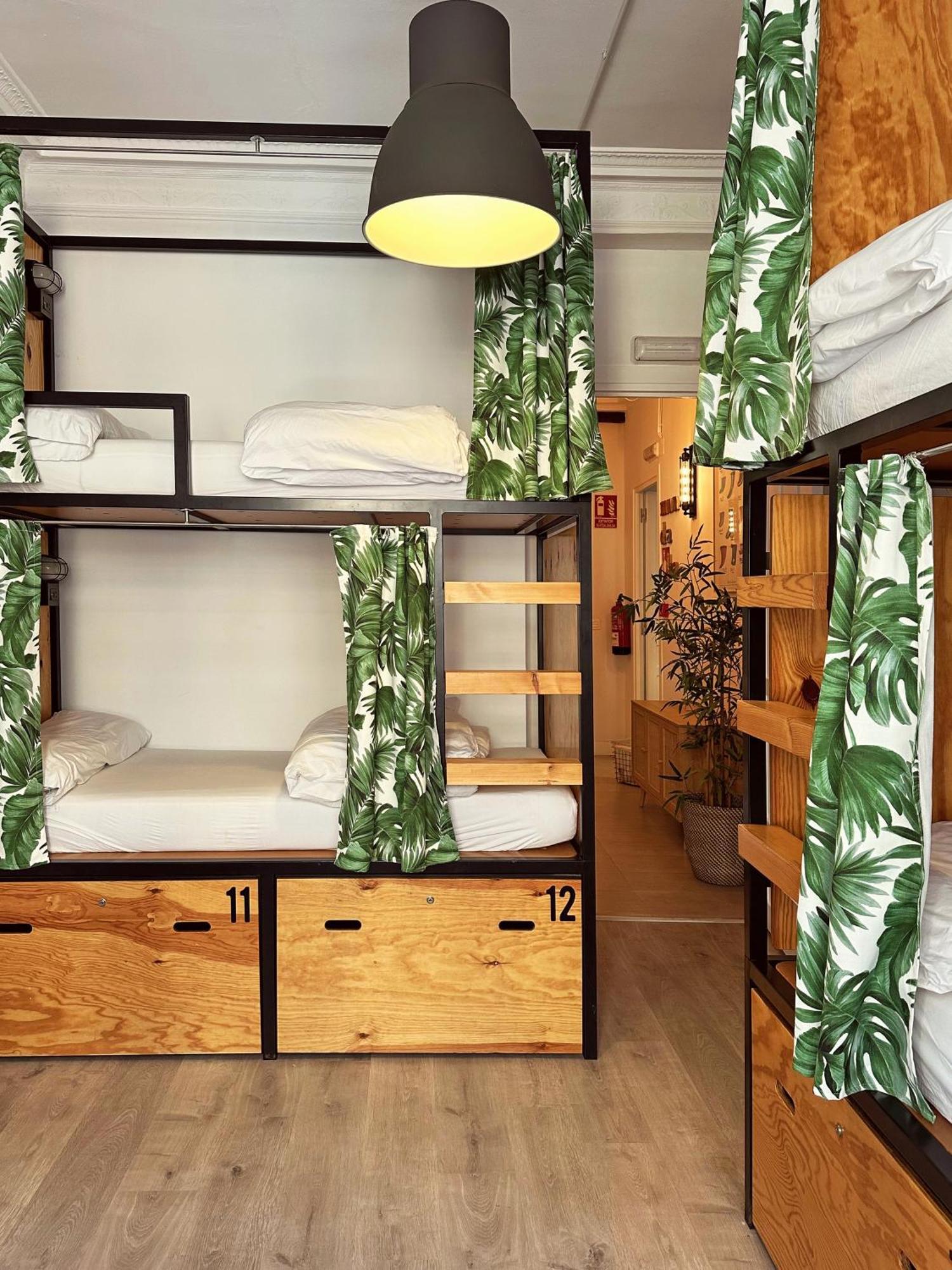 Surfing Etxea - Surf Hostel San Sebastian