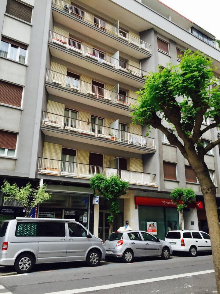 Amplio En Gros Con Parking Privado