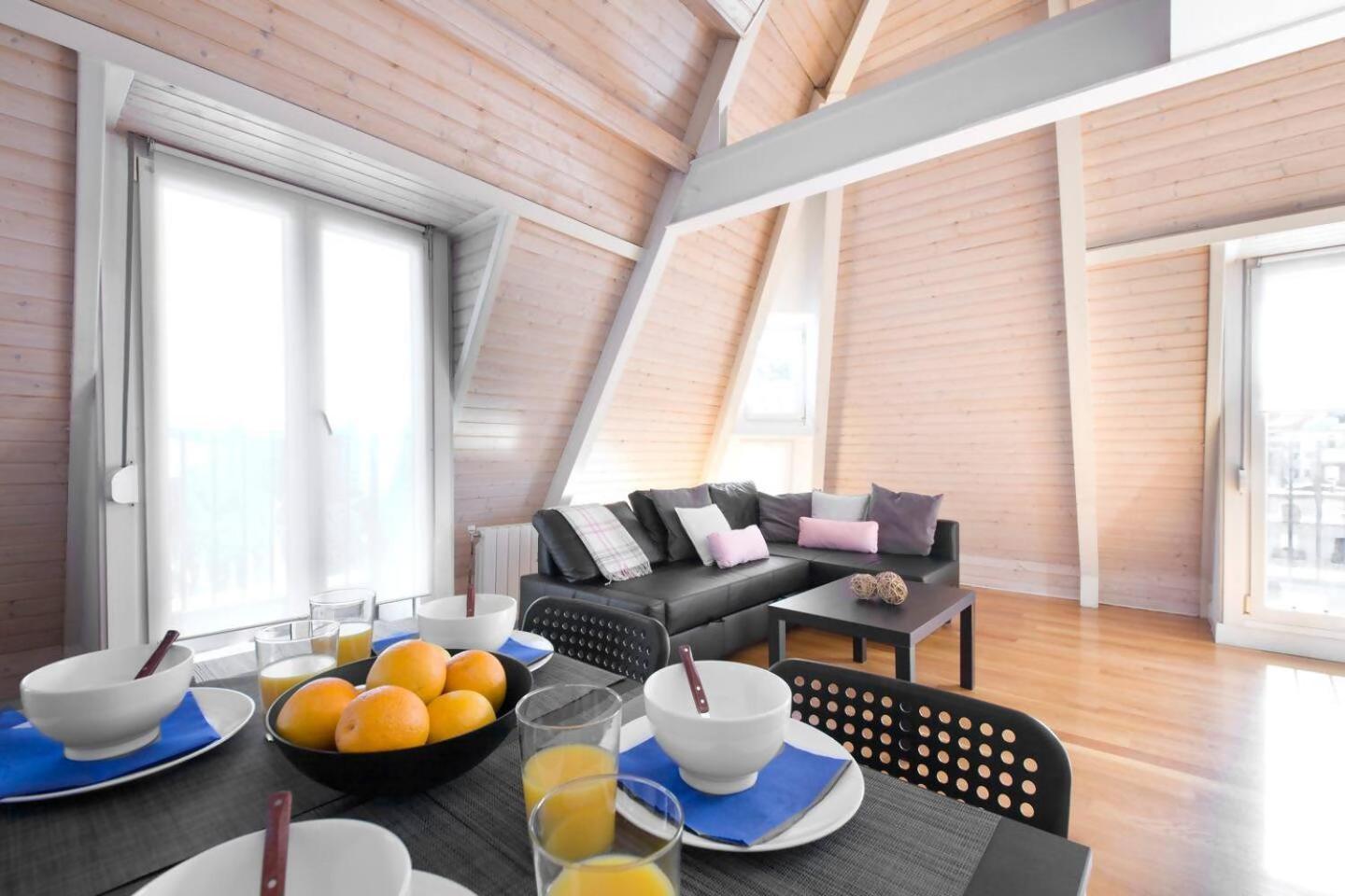 Atico Duplex Centrico Con Parking Incluido *