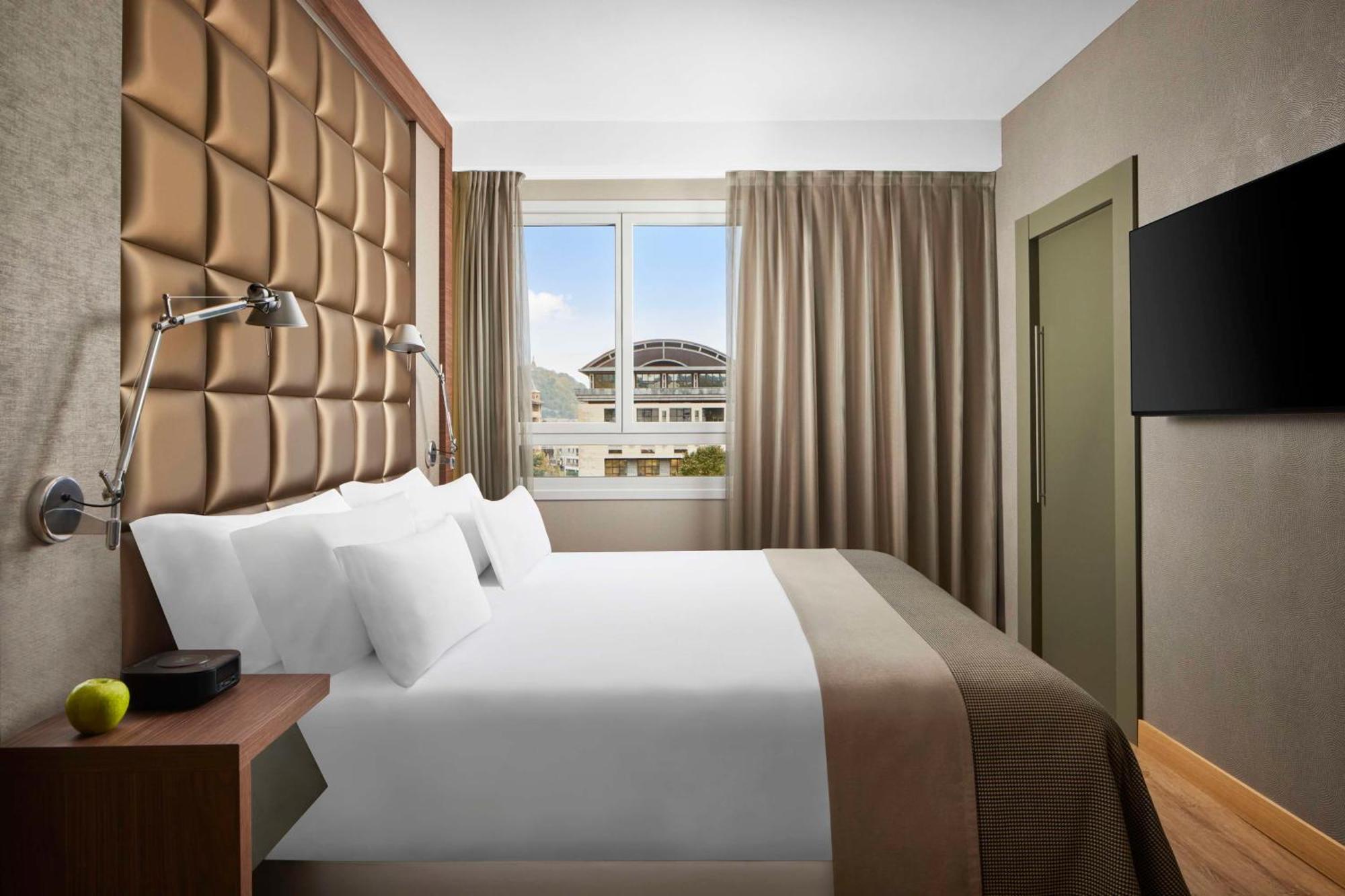 Hotel Nh Collection Aranzazu 4*