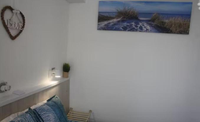 Homestay Con Bano Privado Y Mini-cocina Privada En Casa Particular, Acceso Independiente *