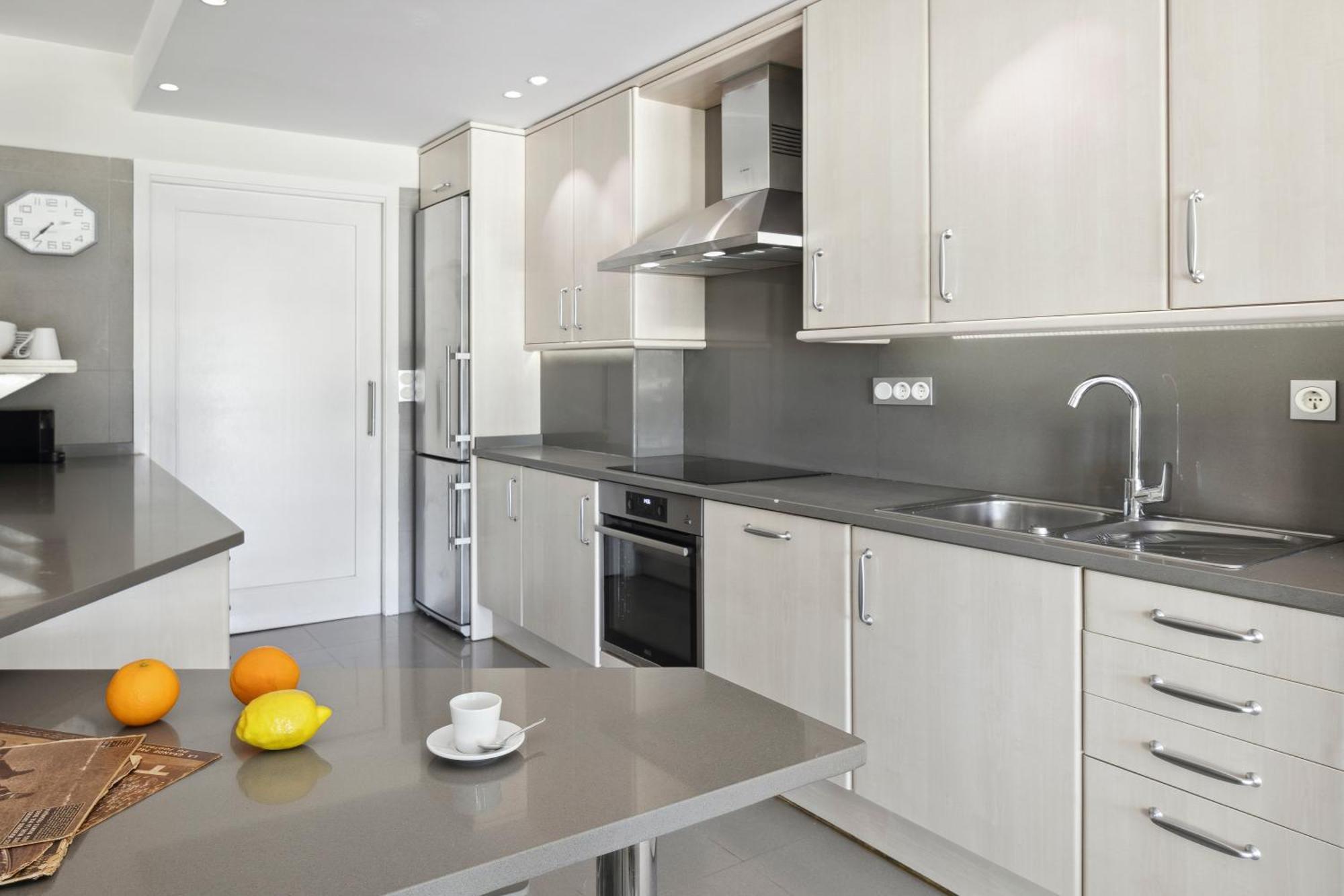 Apartment Playa De La Concha 9 By Feelfree San Sebastian