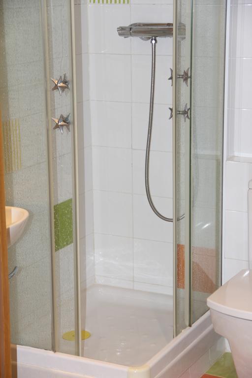 Izar Bat Guest house