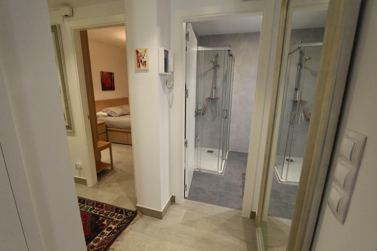 Modern & Spacious Near La Concha Bay * San Sebastian