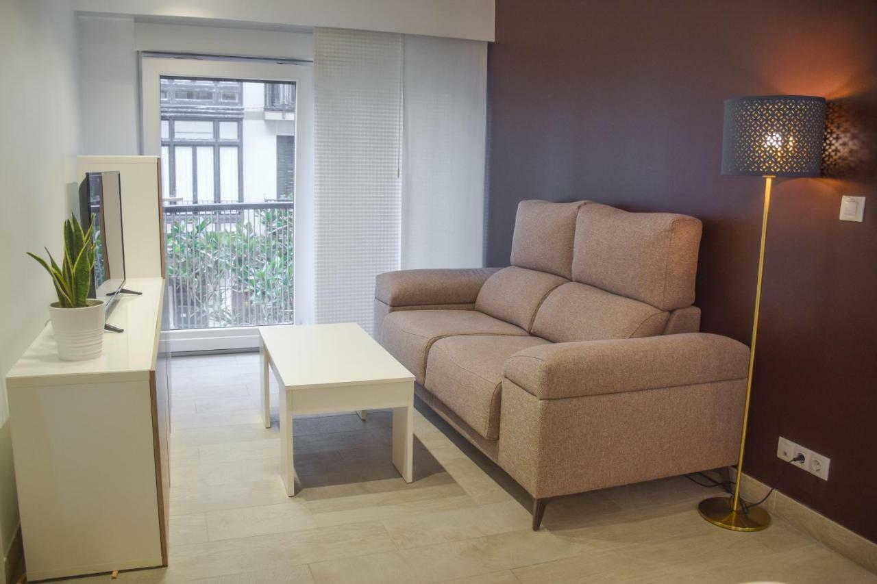 Modern & Spacious Near La Concha Bay Apartment *