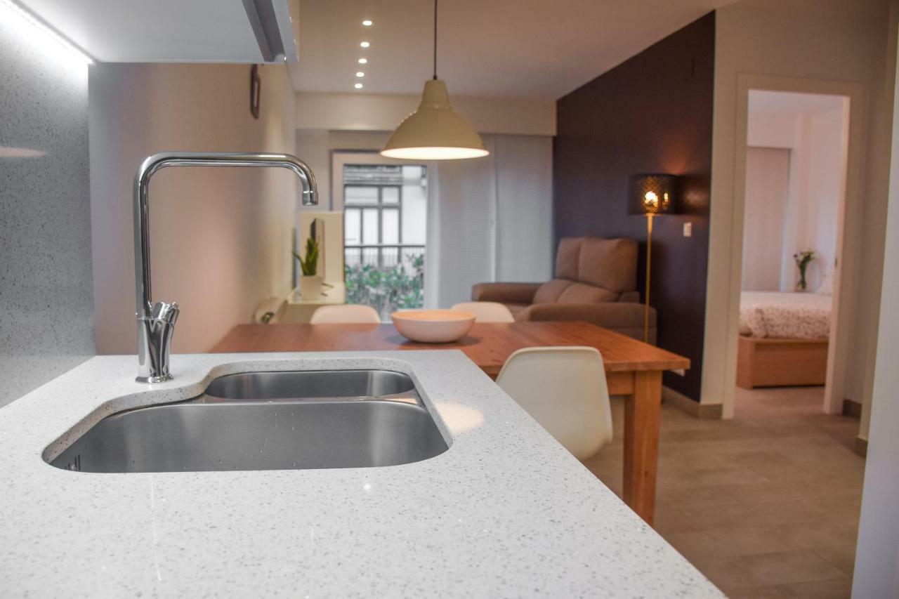 Modern & Spacious Near La Concha Bay Apartment *