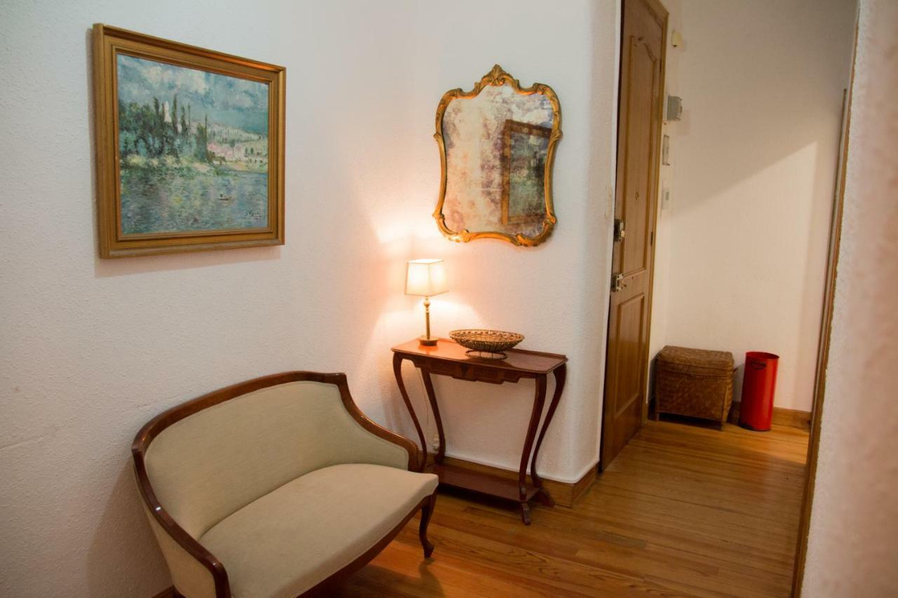 Side Apartment