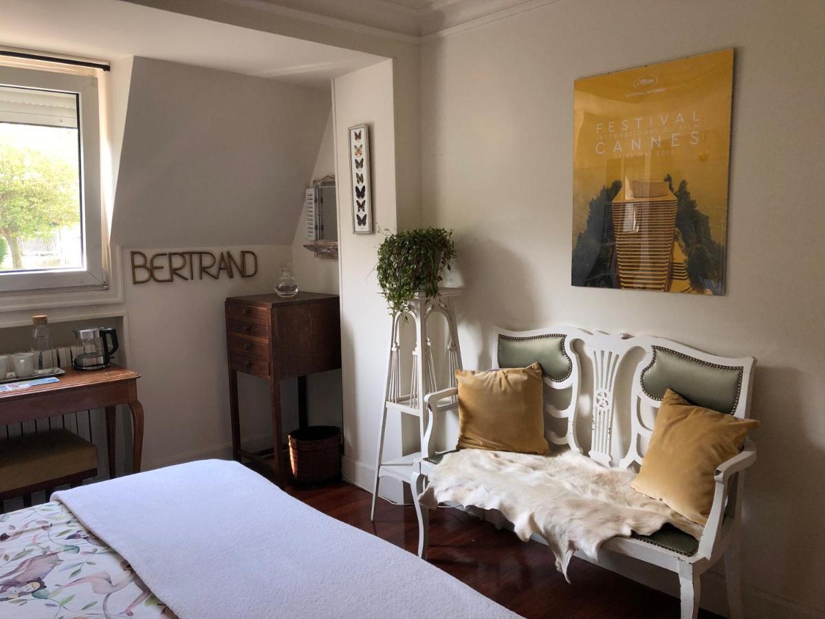 Far Out Collective Homestay San Sebastian
